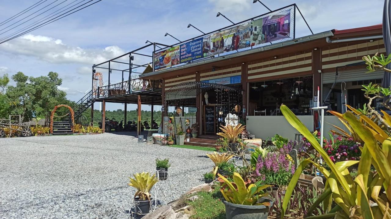 Hotel Touch The Wind Chaiyaphum Exterior foto